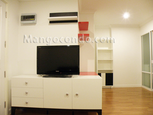 ������ ����Թ� ���  ������ 9 �͹������� 33 ���. 1 ��ͧ�͹  