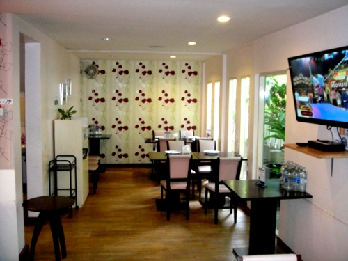 Lease Cafe and Bekery at Si Lom- Surawong Road Lease Cafe and Bekery at Si Lom- Surawong Road