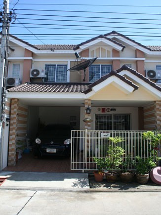 ทาวน์เฮ้าส์2ชั้น หมู่บ้านพฤกษา49/1 ทาวน์เฮ้าส์2ชั้น หมู่บ้านพฤกษา49/1