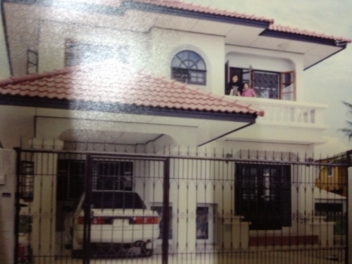 ให้เช่าบ้านเดี่ยว2ชั้น 3ห้องนอน2ห้องน้ำ ใกล้แฟชั่นไอร์แลนด์ ,ใกล้โรงพยาบาล,โรงเรียน และใกล้วงแหวนรอบนอก ทางด่วนเอกมัย-รามอินทรา ให้เช่าบ้านเดี่ยว2ชั้น 3ห้องนอน2ห้องน้ำ ใกล้แฟชั่นไอร์แลนด์ ,ใกล้โรงพยาบาล,โรงเรียน และใกล้วงแหวนรอบนอก ทางด่วนเอกมัย-รามอินทรา