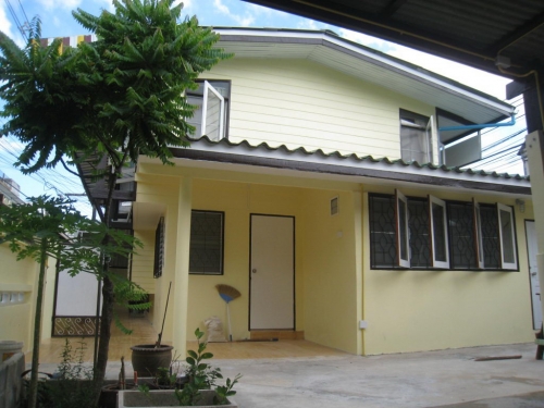 ให้เช่าบ้านเดี่ยว 2ชั้น 3ห้องนอน 2ห้องน้ำ สภาพใหม่ เดินทางสะดวก ซอยจรัญสนิทวงศ์ 13 ใกล้ BTS ให้เช่าบ้านเดี่ยว 2ชั้น 3ห้องนอน 2ห้องน้ำ สภาพใหม่ เดินทางสะดวก ซอยจรัญสนิทวงศ์ 13 ใกล้ BTS