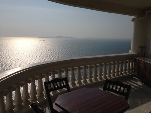 (��Ѻ�Ҥ����ǹФ�Ѻ ����� 8.5 ��ҹ��Ѻ) ��´�ǹ��Ѻ SKY-BEACH CONDOMINIUM