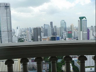 ขายคอนโด สเตททาวเวอร์ ถนนสีลม ตกแต่งพร้อม ขายคอนโด สเตททาวเวอร์ ถนนสีลม ตกแต่งพร้อม