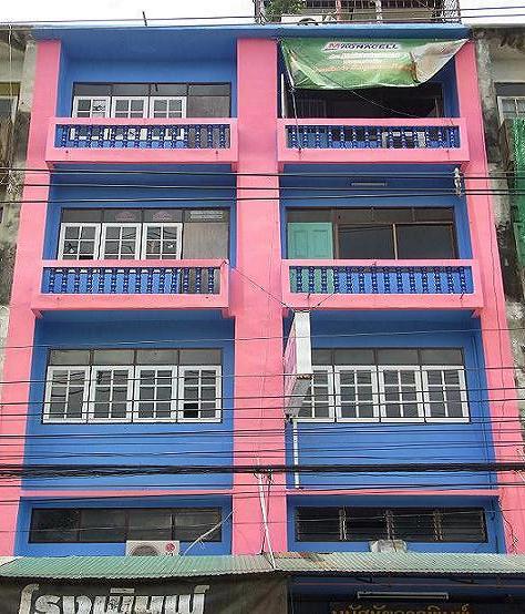 บางบอน 3 ตึกติดถนน ก่อนถึงโรงเรียนสารสานบางบอน 3 บางบอน 3 ตึกติดถนน ก่อนถึงโรงเรียนสารสานบางบอน 3