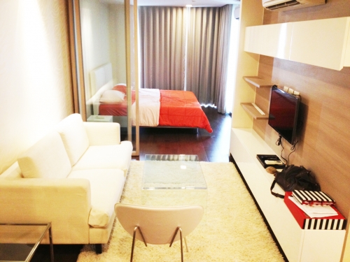 �͹����������� 1 ��ͧ�͹��� LIV AT 5 �آ���Է 5 ������������