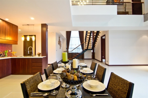 ��ҹ����Ǫź��� �ç��ù��ҷ�Ѿ�� ���Թ 79 ���ҧ�� 3 ��ͧ�͹ 3 ��ͧ��� �ҡ�ȴ������ ���ʹ�����������ҧ�纹�Ӻҧ���